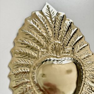 EX VOTO COEUR LAITON EMBOSSE ET DECOUPE MAIN 6X8CM - Articles Religieux