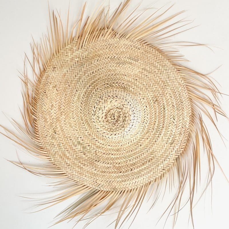 chapeau mural marocain en paille tressée – décoration murale bohème
