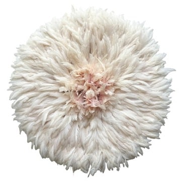 Juju Hat rose pastel fait main, plumes camerounaises 65 cm, décoration murale douce et élégante